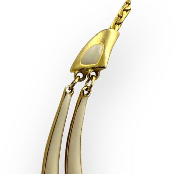 Vintage necklace with 2 rows of faux bone 14inch collar style - Picture 2 of 6